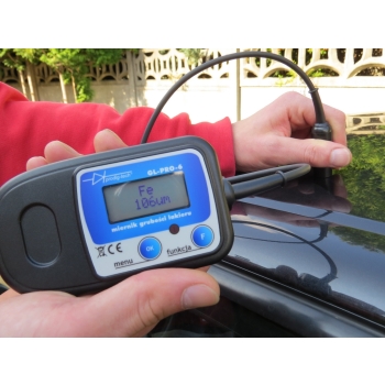 MIERNIK GRUBOŚCI LAKIERU GL-PRO-6-FAZ Fe-AL-Zn sonda na przewodzie.